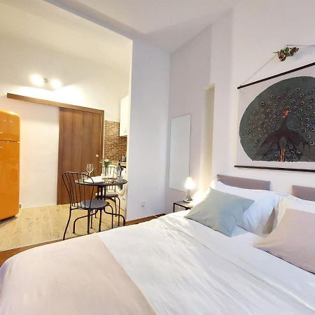 Sweet Dreams Suites Cosy Studio Piata Romana Bucharest Luaran gambar