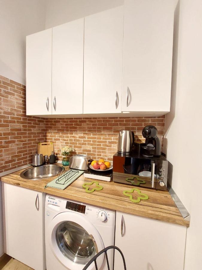 Sweet Dreams Suites Cosy Studio Piata Romana Bucharest Luaran gambar